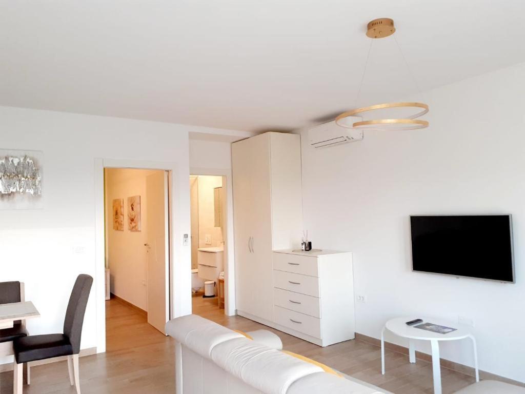 Apartment Nona Ervina Koper Bagian luar foto